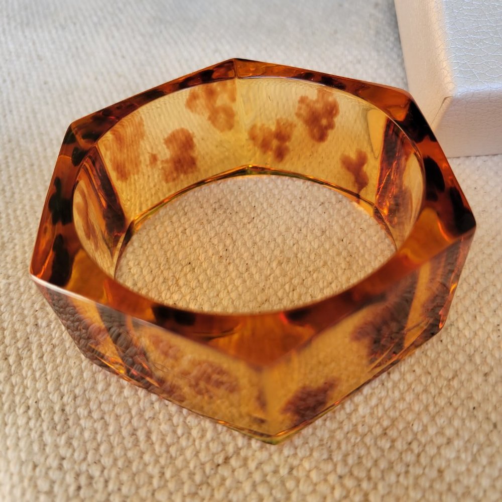 St John Chunky Bracelet Bangle Lucite NIB Authentic Tortoise Animal Print